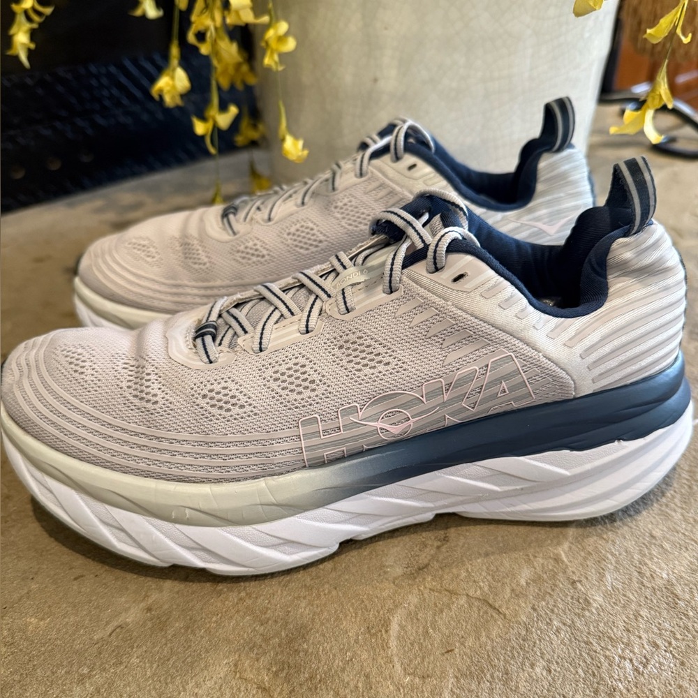 Hoka Bondi White/Light Grey and Dark Blue Athletic Shoes Sz 8.5